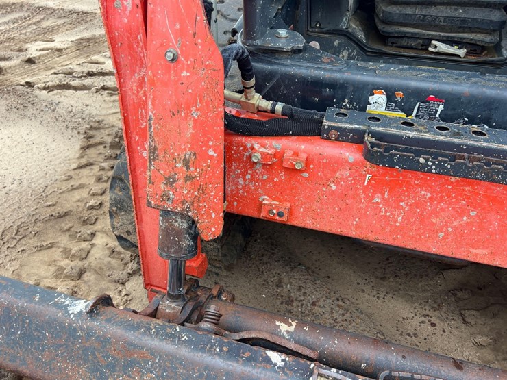 2019-kubota-svl65-2-image-10