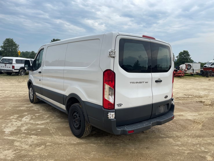 2015-ford-transit-image-7