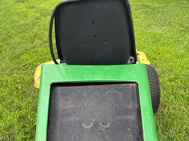 john-deere-f725-image-4