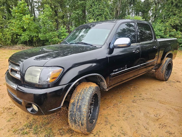 2005-toyota-tundra-image-2