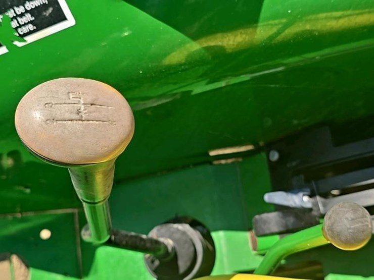 2015-john-deere-5065e-image-74