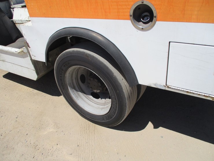 2008-ford-f450-image-16