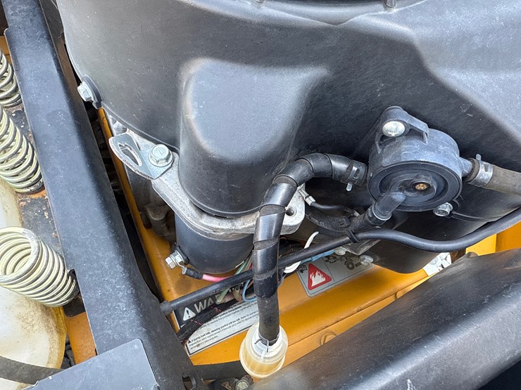 #14-•-hustler-raptor-sd-zero-turn-mower-14015157-inv#:-7888-image-15