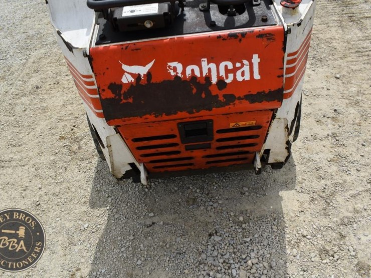 2005-bobcat-mt55-image-34