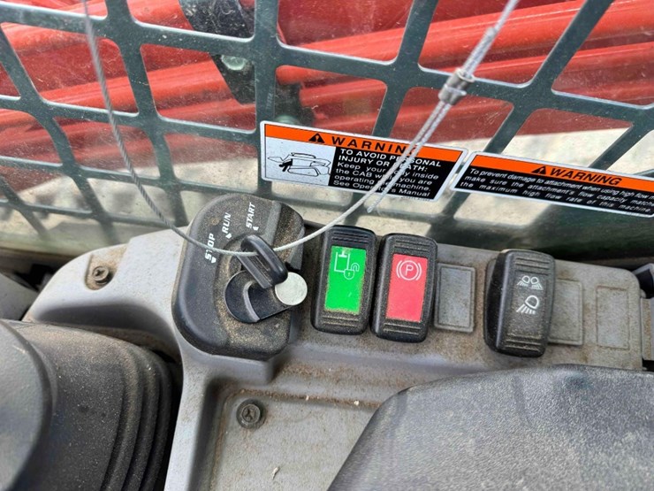 2021-kubota-svl97-2-image-49