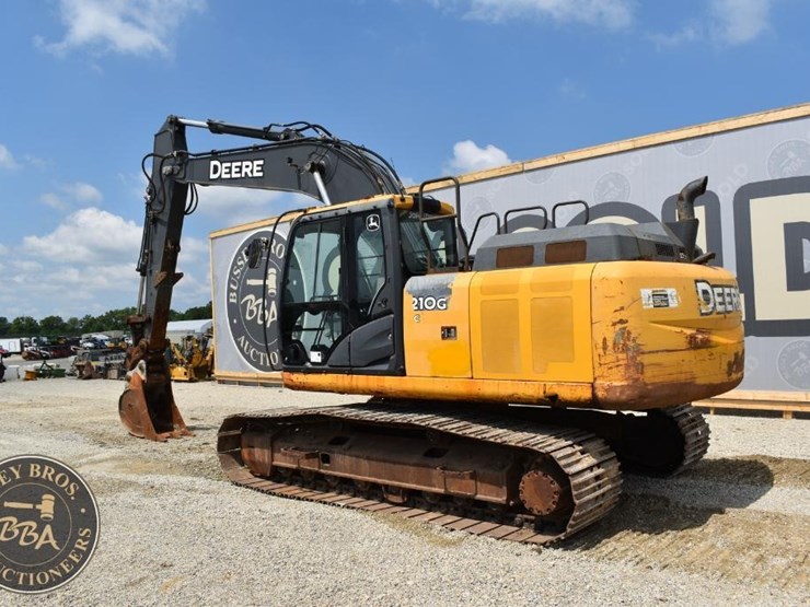 2018-deere-210g-lc-image-10