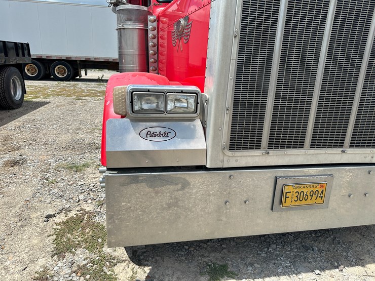 2003-peterbilt-379-image-40