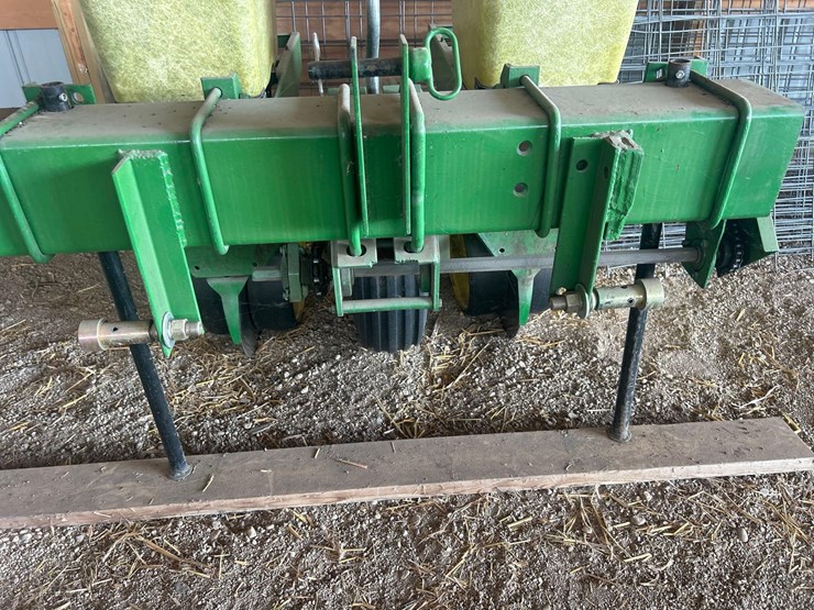 john-deere-7000-image-7
