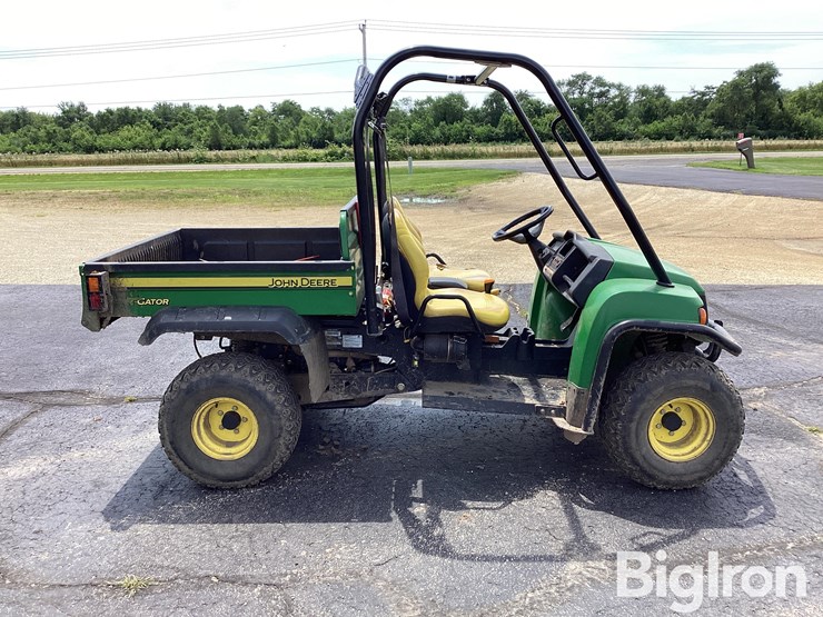 john-deere-gator-image-4