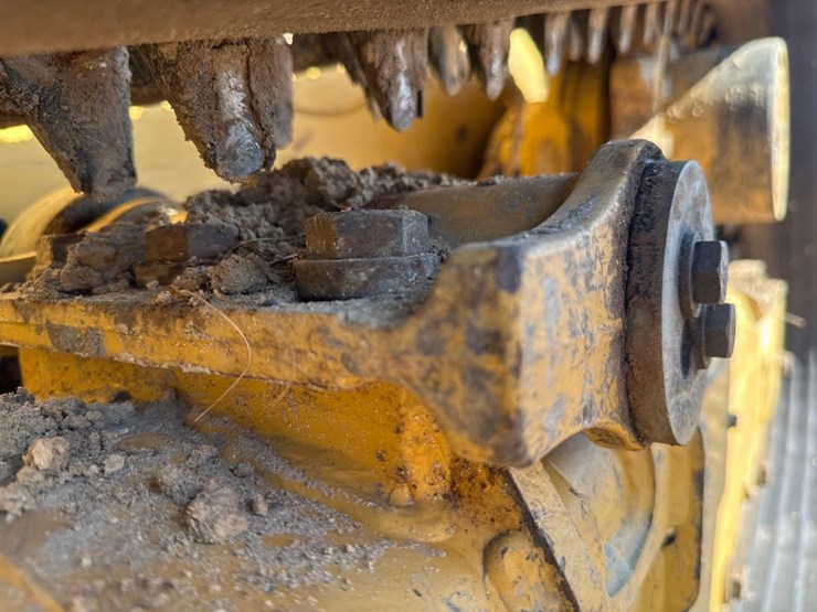 2022-caterpillar-259d3-image-11
