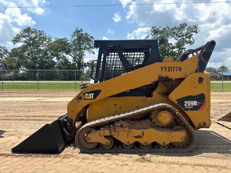 2011-caterpillar-259b3-image-1