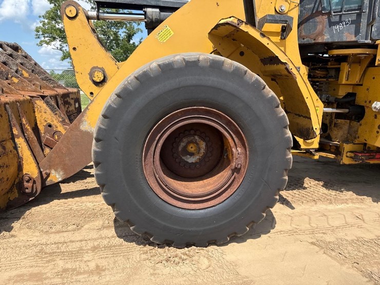 caterpillar-962m-image-10