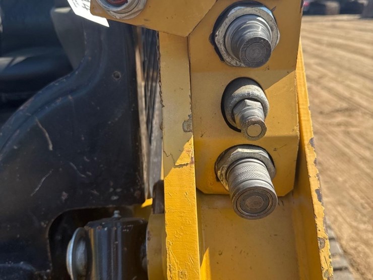 caterpillar-239d-image-20