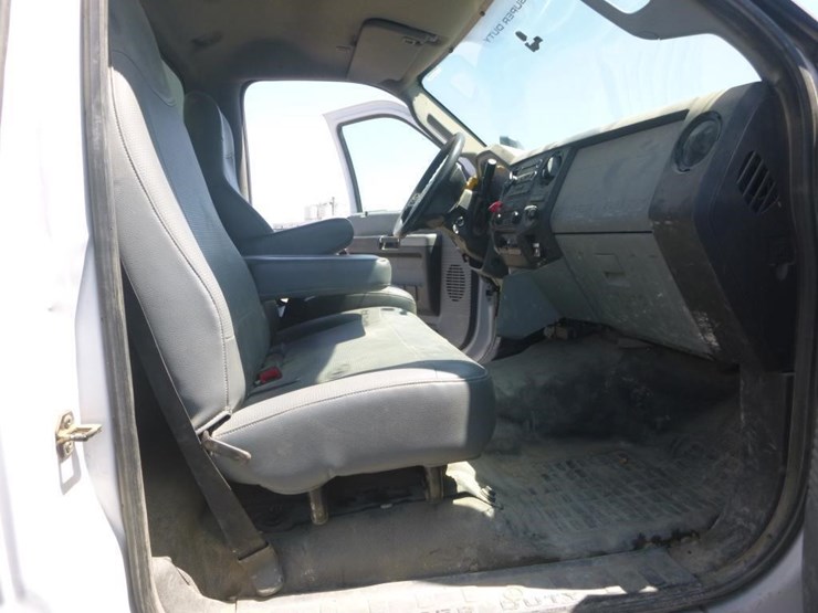 2019-ford-f650-image-17