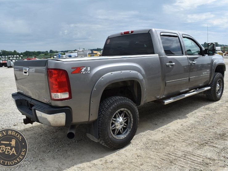 2007-gmc-sierra-2500-image-22