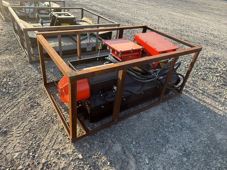 caterpillar-307-image-2