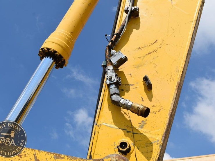 2014-komatsu-pc360-lc-10-image-76