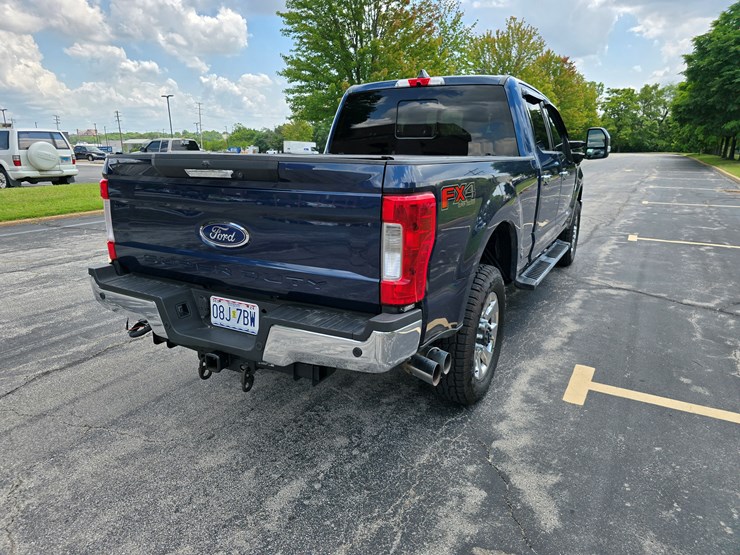 2017-ford-f350-image-24
