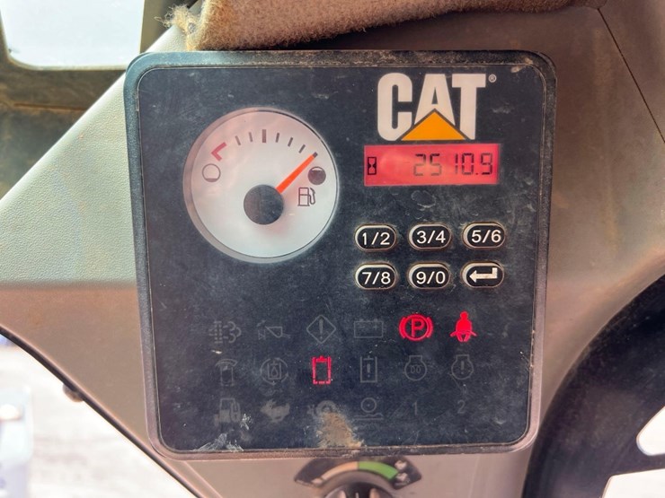 caterpillar-259d-image-34