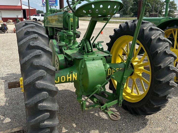 john-deere-a-image-9