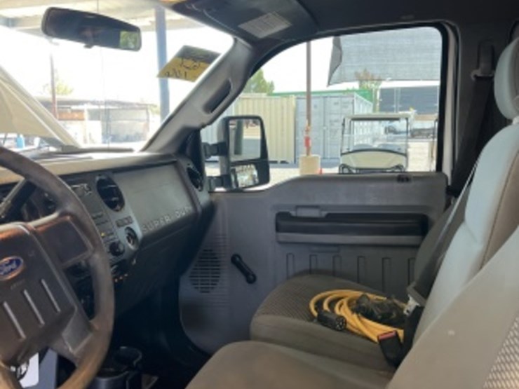 2013-ford-f450-image-24
