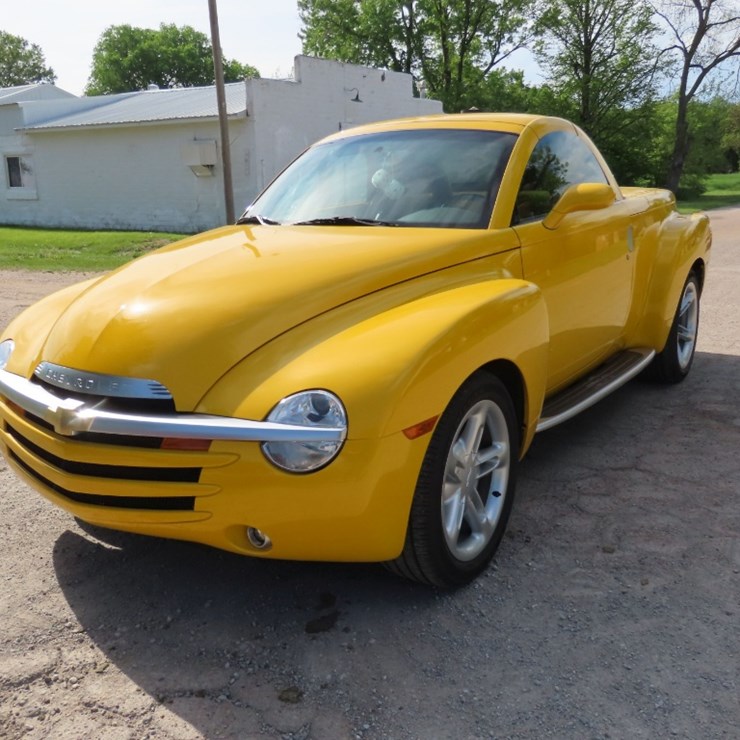 2004 Chevrolet SSR Pickup