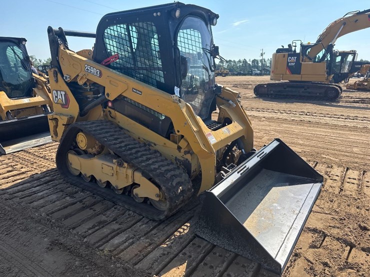 2022-caterpillar-259d3-image-3