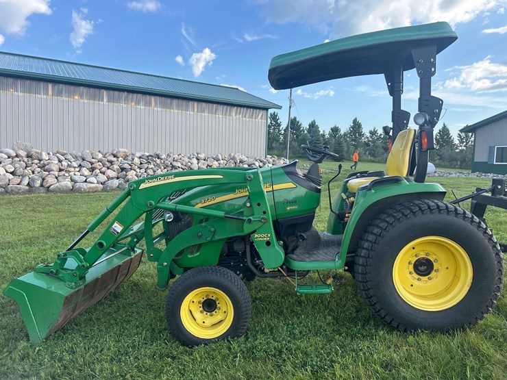 2005-john-deere-3720-image-2