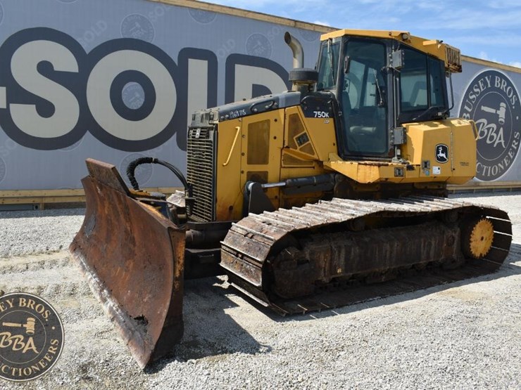 2019-deere-750k-lgp-image-6