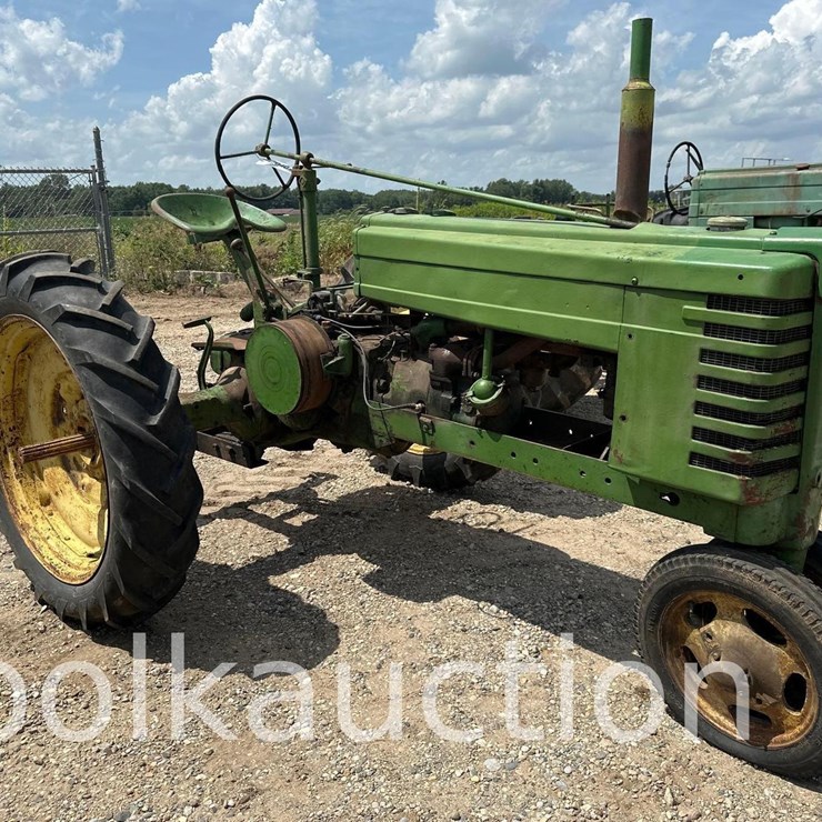 JOHN DEERE A
