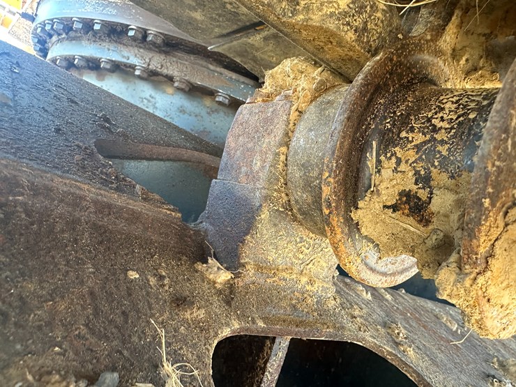 komatsu-pc200-image-10