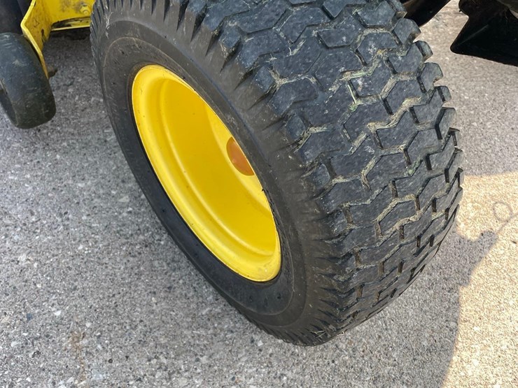 john-deere-l120-image-11