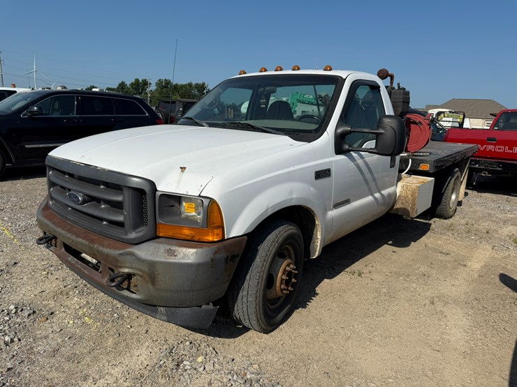 2001-ford-f350-image-1