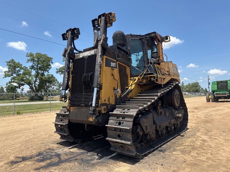 2011-caterpillar-d9t-image-2