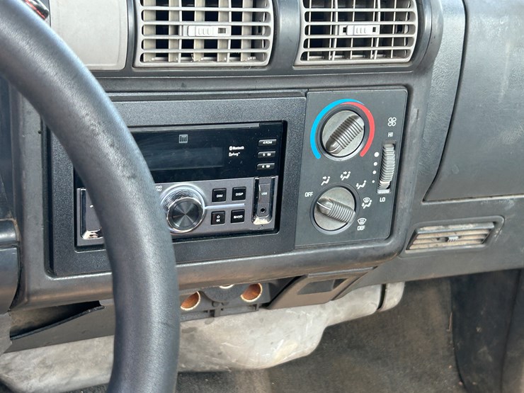 1994-chevrolet-s10-image-15