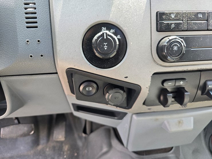 2015-ford-f350-image-65
