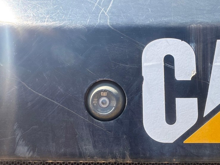 2017-caterpillar-299d2-xhp-image-9