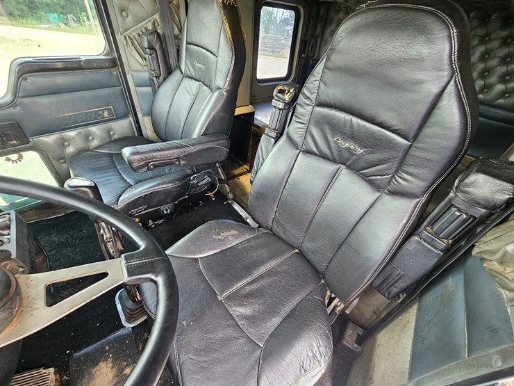 2000-kenworth-w900-image-60