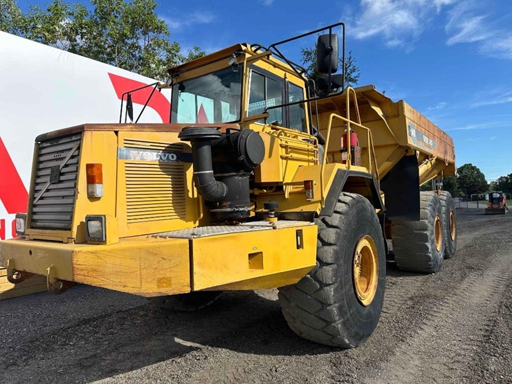 1998-volvo-a40-image-3
