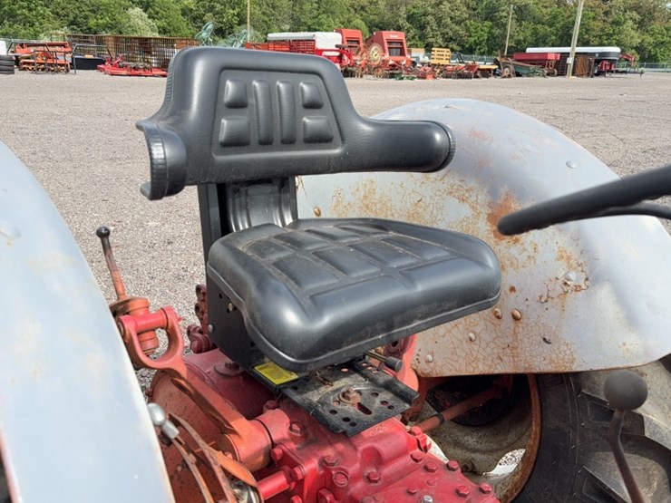 ford-tractor-image-8