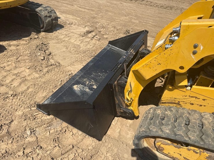 2018-caterpillar-259d-image-10