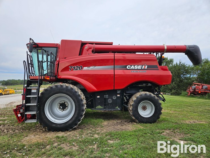 2009-case-ih-7120-image-8