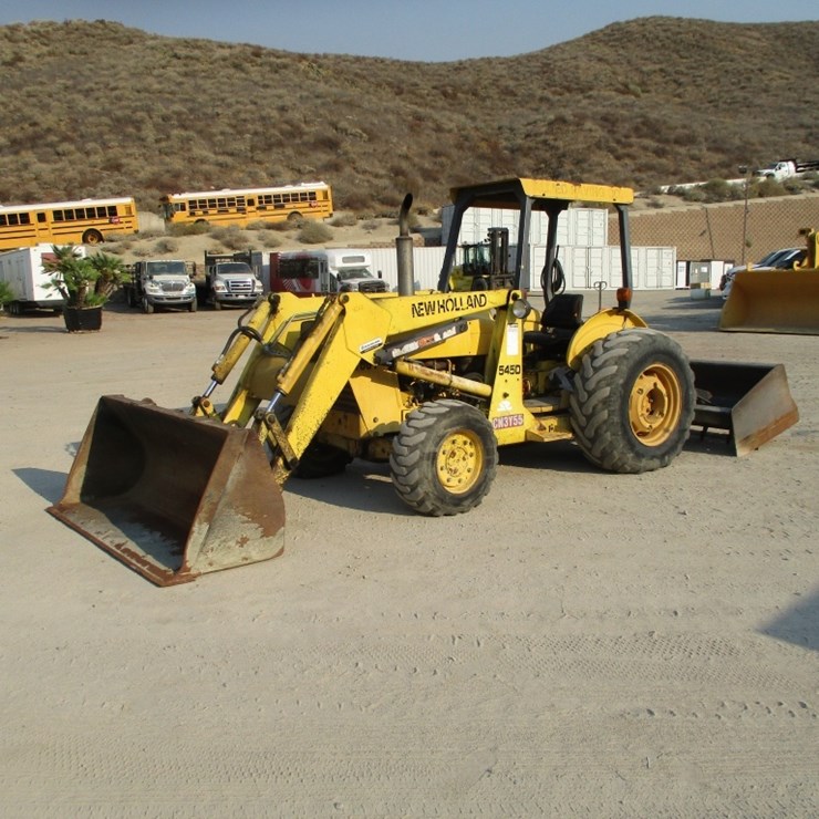NEW HOLLAND 545D