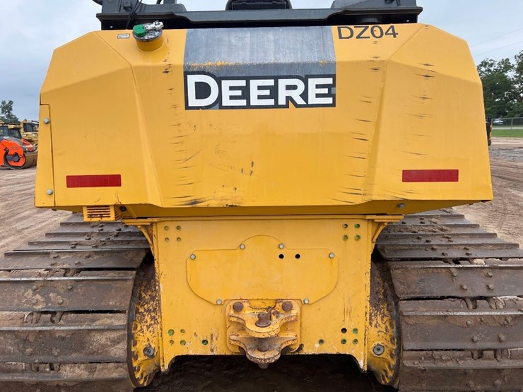 2016-deere-700k-lgp-image-25