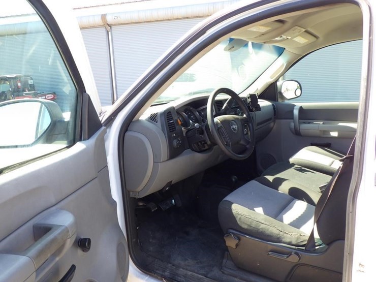 2007-gmc-2500hd-image-5