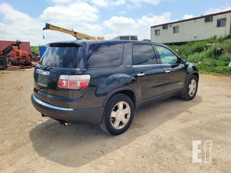2008-gmc-acadia-image-6