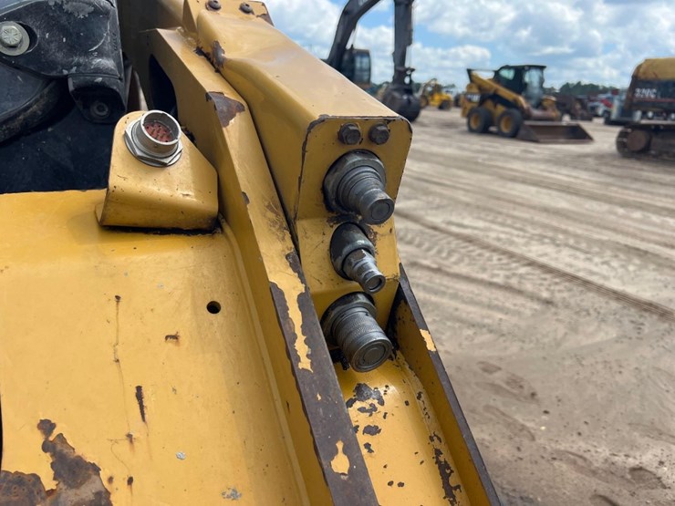 2019-caterpillar-289d-image-24