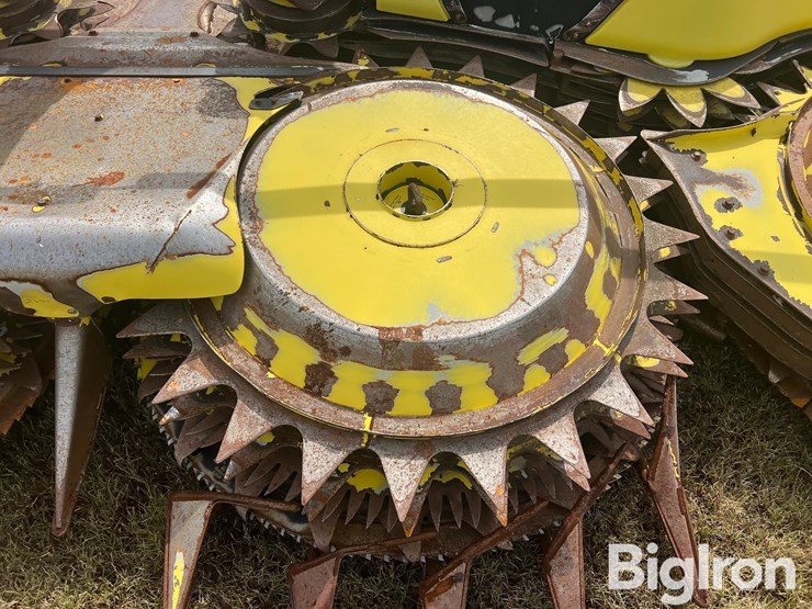 2016-john-deere-770-image-10