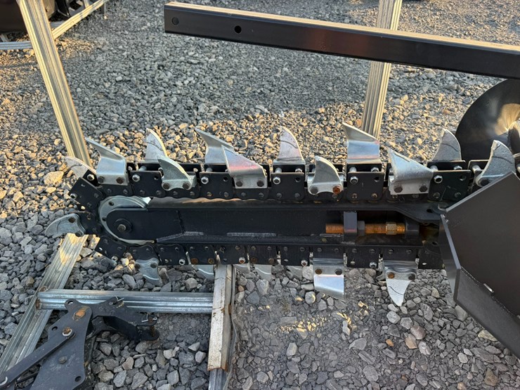 #2010-•-unused-jct-skid-steer-trencher-inv#:-31680-image-12