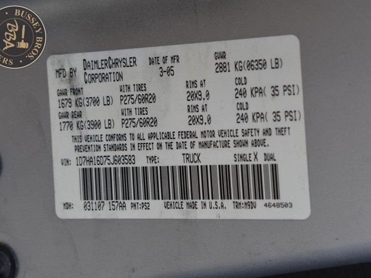 2005-dodge-2500-image-28